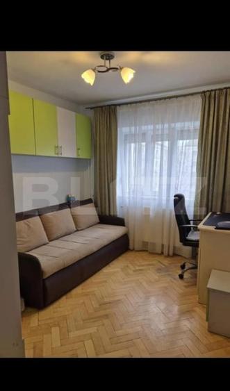 Apartament cu 3 camere decomandat, mobilat în Cug