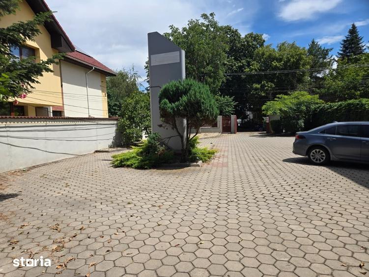 Casa individuala 3 nivele, 12 camere, 6 bai, 10 parcare, Lipovei - 1