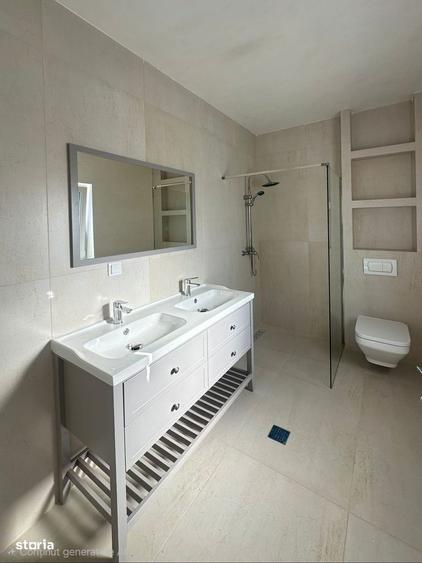 Casă cu 3 camere în Valea Adâncă