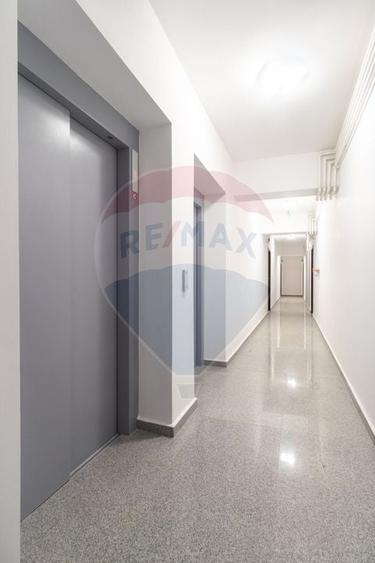 Apartament cu 2 camere decomandat, mobilat în Parcul Carol