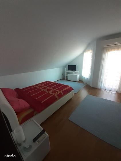 Casă cu 4 camere cu Teren 19200 Mp în Creaca