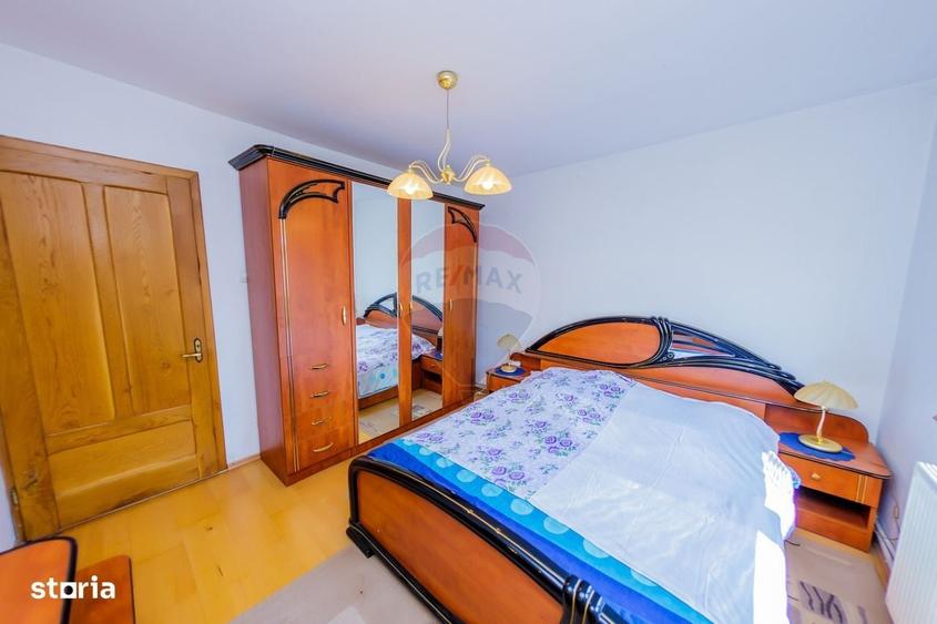 Apartament cu 4 camere decomandat în Republicii