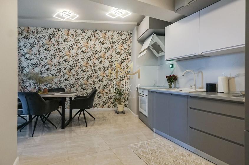 Apartament cu 3 camere semidecomandat, mobilat în Zorilor