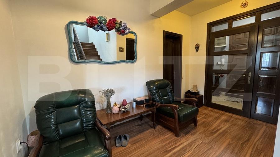 Casă individuală cu 4 camere cu Canalizare în Exterior Est