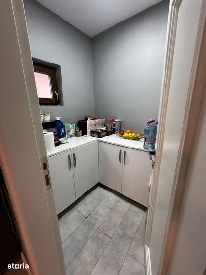 Casă cu 5 camere cu Teren 400 Mp în Romană