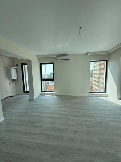 Apartament cu 2 camere decomandat în Tomis Plus