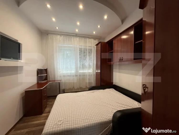 Apartament cu 3 camere decomandat în Semicentral