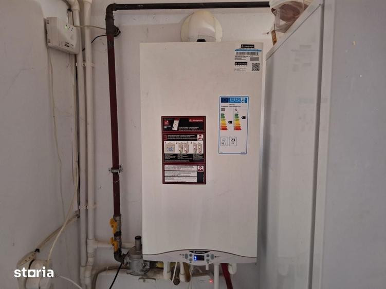 Casa 6 camere Frumusani 1000 mp teren DN4 2 centrale gaz 2 bucatarii - 13