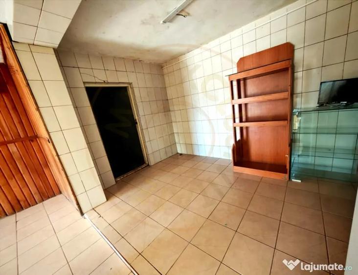 Spațiu comercial, de 140 mp, în Dârmănești