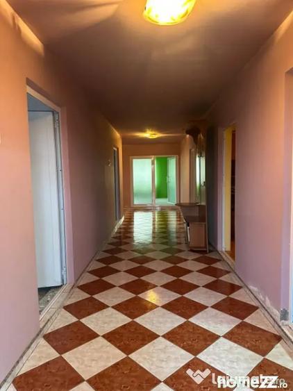 Casă cu 4 camere cu Teren 1105 Mp în Strejnicu