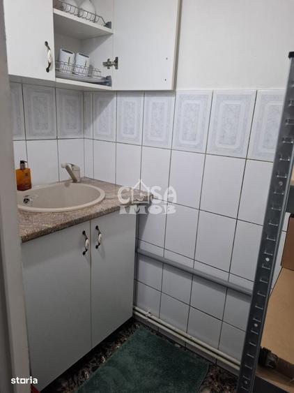 Apartament cu 3 camere în Micro 2