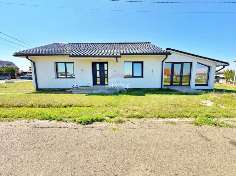 Casa cu 3 camere de vanzare loc. Frumuseni, jud. Arad