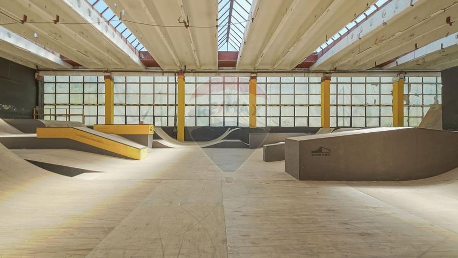 Spatiu comercial de 2,491mp de vanzare in zona Bartolomeu - 6