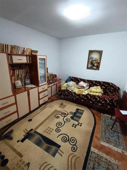 Casa pretabila 2 familii, 6 camere, teren 390 mp, zona Centrala - 8