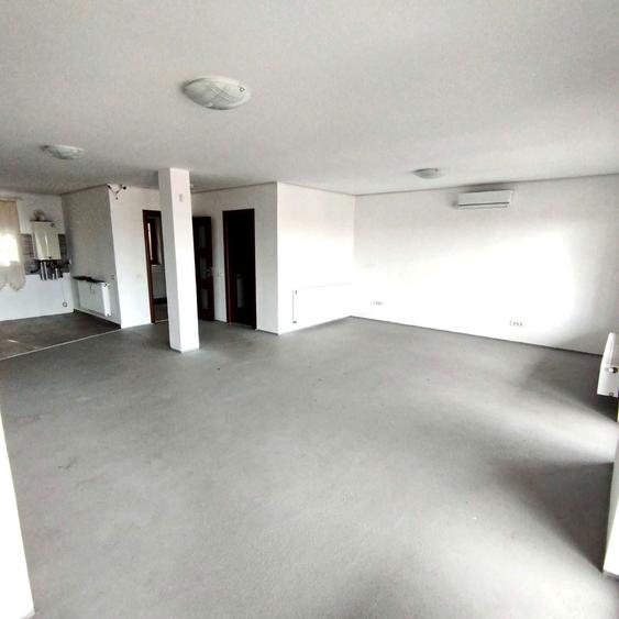 Inchiriez spatiu - 2