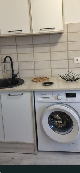 Camera moderna- baie proprie- Str Lamaitei - 2