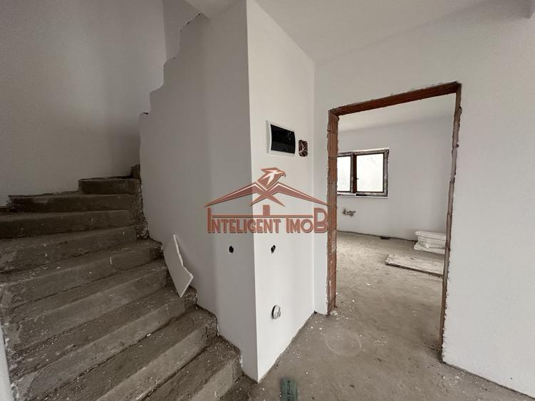 Duplex 4 camere, 150 mp curte libera in Selimbar COMISION 0% - 7