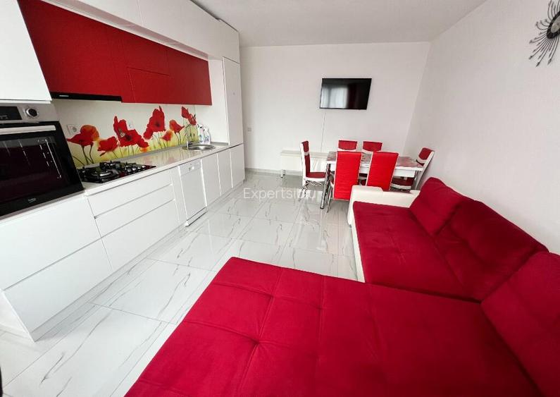 INCHIRIEZ apartament 3 camere,recent renovat,zona Mihai Viteazul