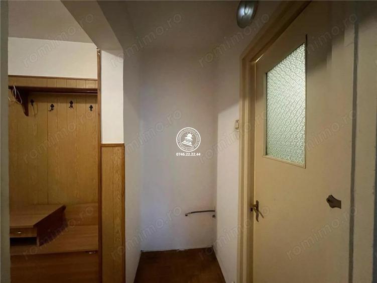 Apartament decomandat cu 2 camere in Nicolina 1, etajul 1 - 8