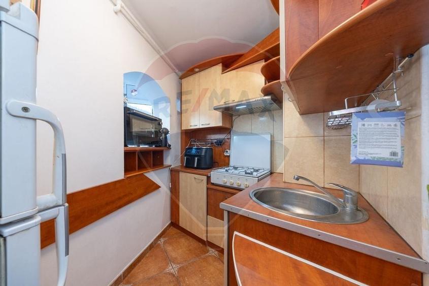 Garsonieră de vânzare mobilată și utilată Răcădău - Brașov - 5