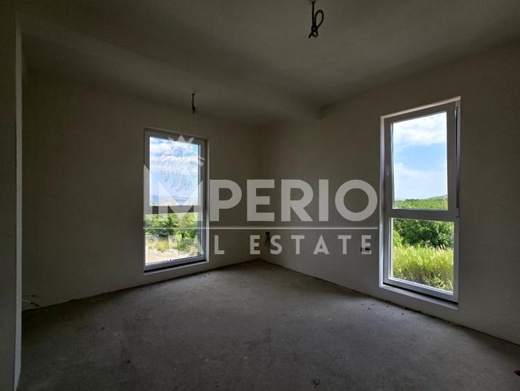 Casa individuala cu 6 camere si 5 parcari! - 9