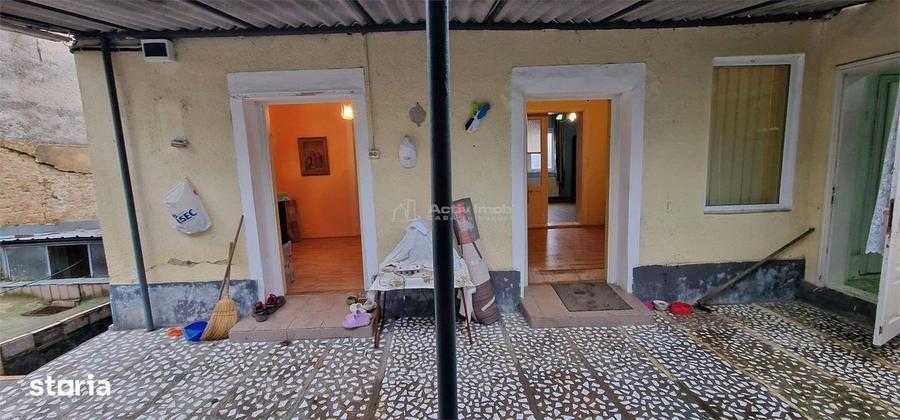 Resita Casa la Pret de Apartament,Parter, Etj 1 si Pod, Zona Muncitore - 5