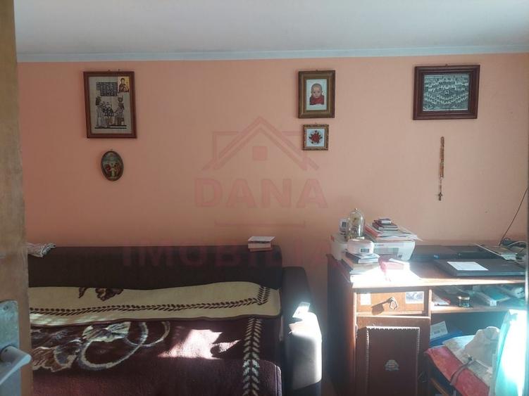 CASĂ 5 CAMERE\ OȚELU-ROȘU\ZONA CIREȘA \ COMISION 0% - 8