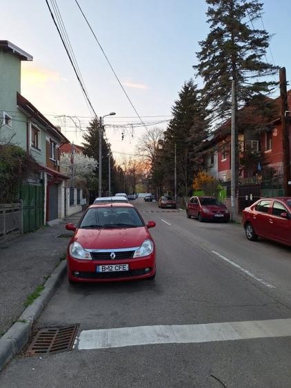 Resedinta deosebita,constr 2012,parc Carol 10min,7 camere,7 bai,2 locuri parcare - 25