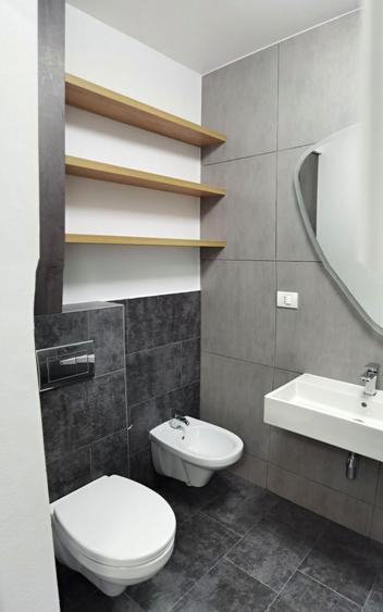 Apartament cu 3 camere, Zona centrul vechi - 2