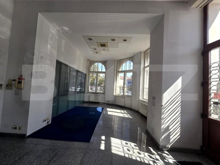 Birou, de 337 mp, în Ultracentral