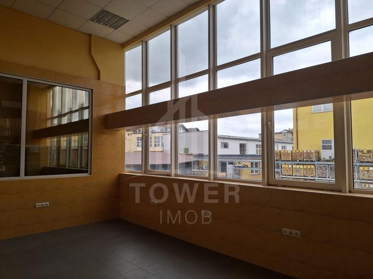 Hală + spații de birouri + apartament - 6