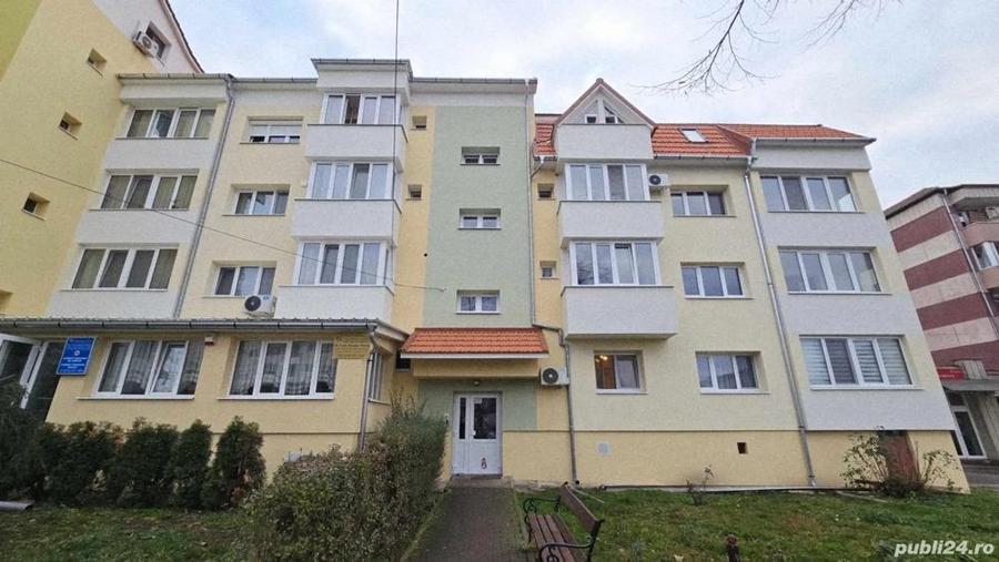 Apartament 4 cam. de vanzare Sanmartin, bloc nou reabilitat - 20