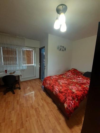 Proprietar vând garsoniera  Rahova - 2