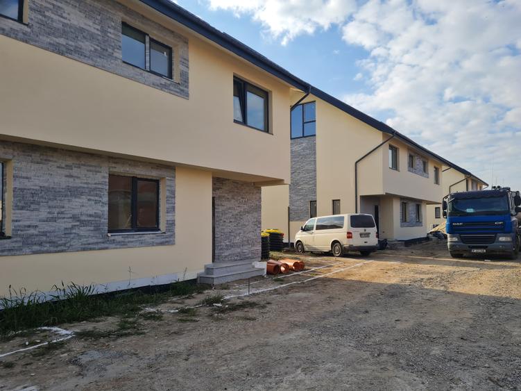 Locuinta cuplata ,tip duplex P+1+M,Sd190mp,Su145mp,4 camere,  "vanzare "la alb"! - 6