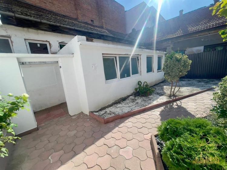 Spatiu comercial/birou 148 mp utili de inchiriat in zona Ultracentrala - 1