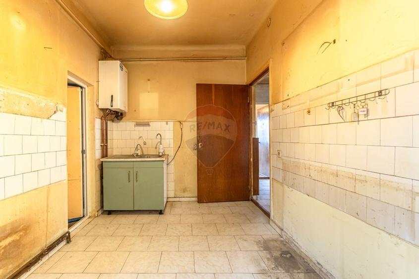 Casa individuala cu doua unitati locative. Zona Horia-Closca-Crisan - 41