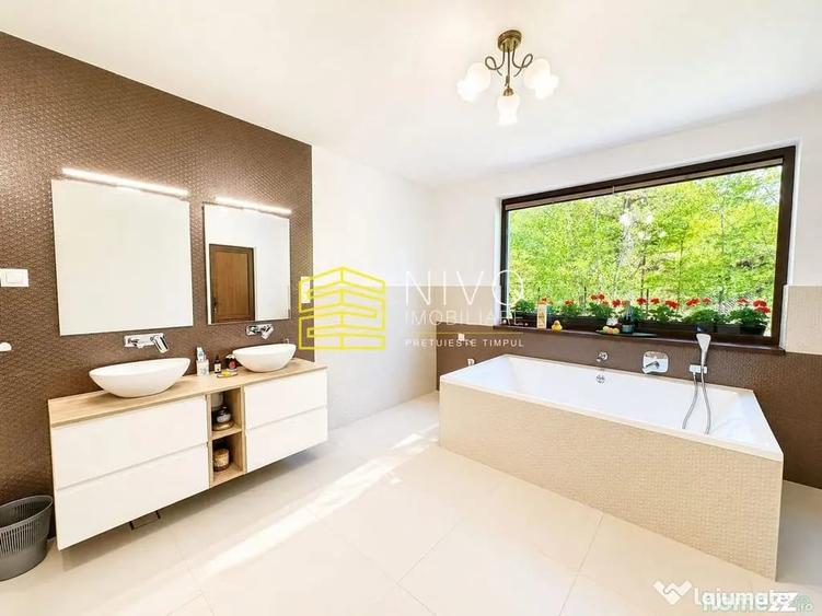 Casă cu 5 camere cu Teren 1007 Mp în Praid