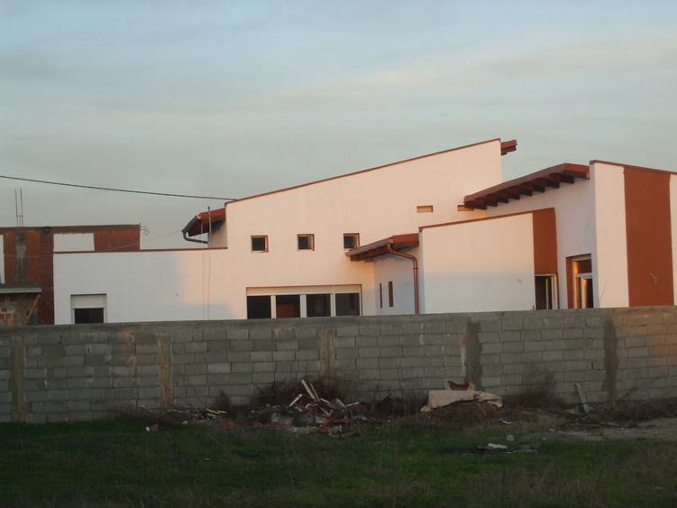 casa de vinzare pe pamint - 5