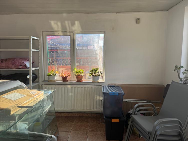 Oferim spre chirie spațiu comercial suprafață 50 mp - 4