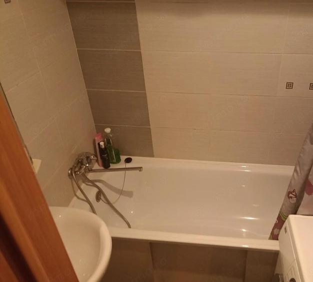 De vanzare apartament cu 2 camere in zona Sagului - 1