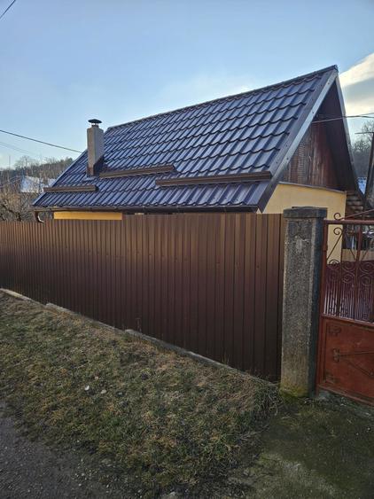 Casa de vanzare in Nadasu, judetul Cluj doua case, curte - 3