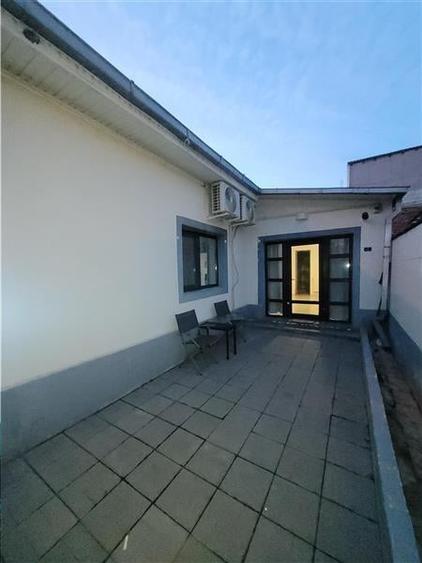 Casa Renovata si Mobilata Complet - Pozitionare Excelenta - Aproape de Delfinari - 10