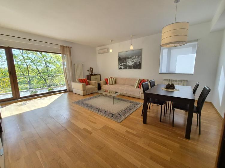 Apartament cu 3 camere decomandat în Iancu Nicolae