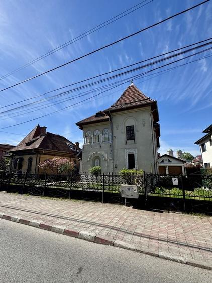 Casă cu 4 camere în Ultracentral