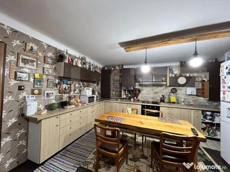 Casa pe 2 nivele , 240 mp , zona Draxlmaier - 6