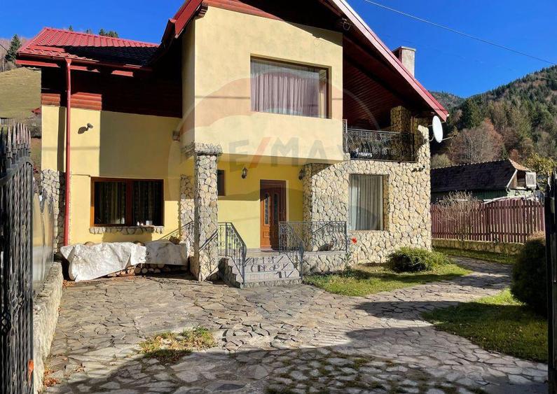 Casa / Vila de lux cu 5 camere de vanzare - 9