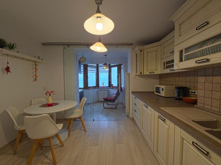 Faleza Nord 3 camere vedere la mare loc de parcare termen lung - 20