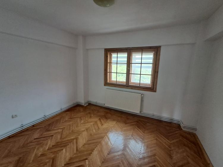 Apartament 2 camere Zona BCR - Cuza Voda - 55 mp - 10