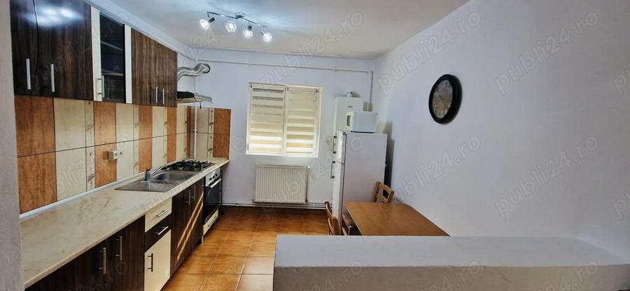 Apartament 3 camere, confort I, 75 mp utili, centrala proprie, 2 balcoane, vis- -vis de Iulius - 4