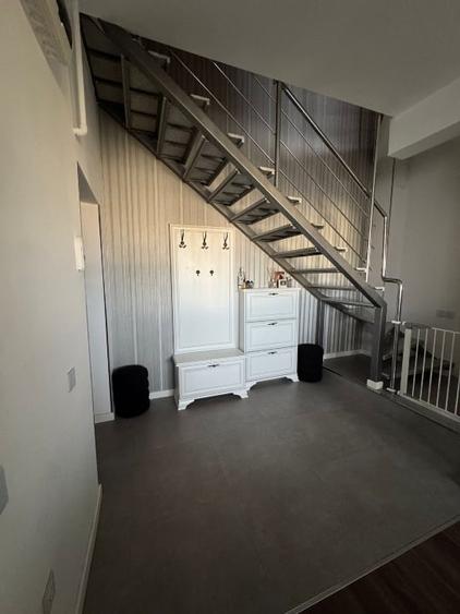 Apartament PENTHOUSE cu scara interioara  4 camere - 5